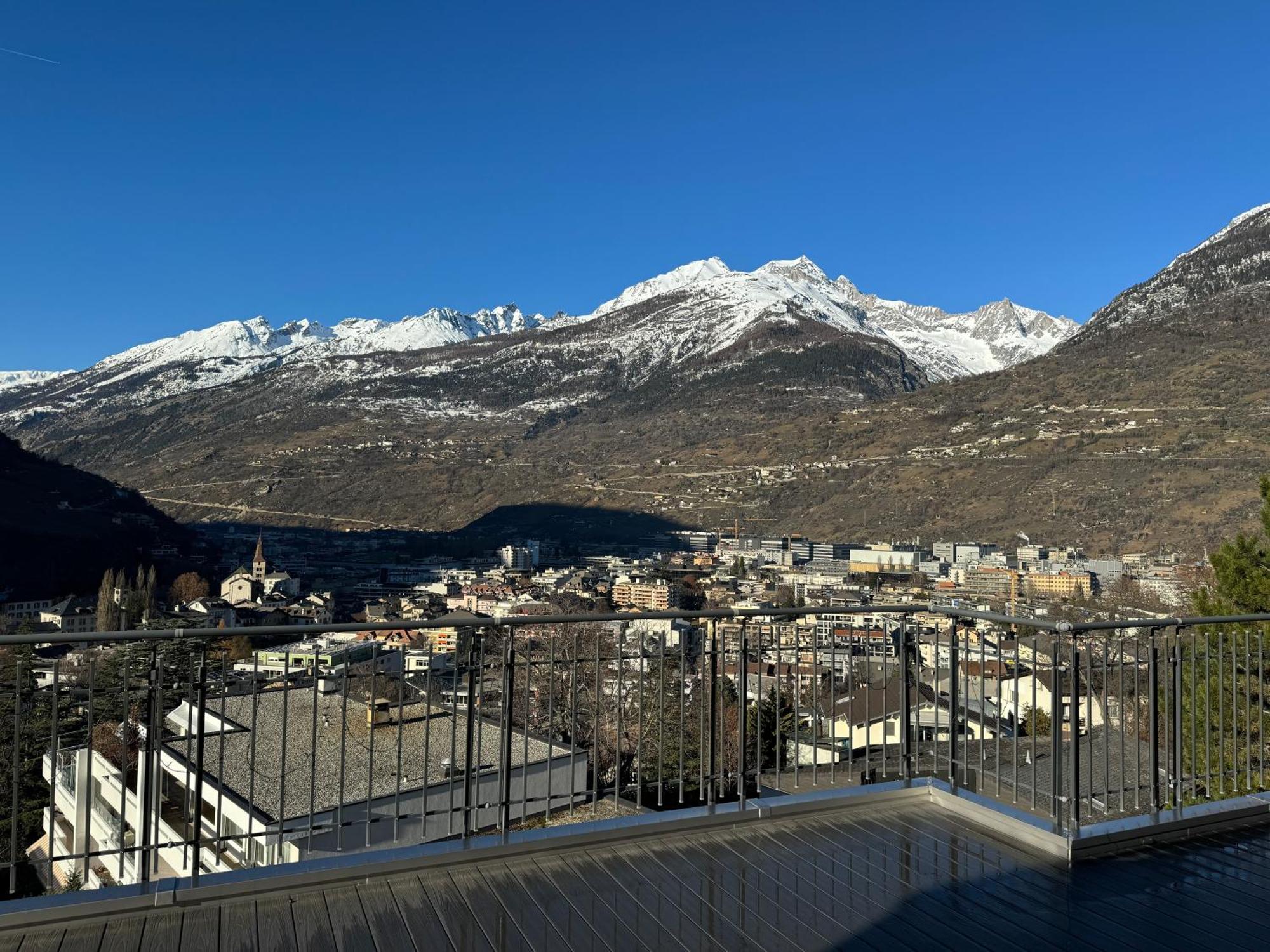 Penthouse - Mit Grosser Dachterrasse Und Panoramablick Visp